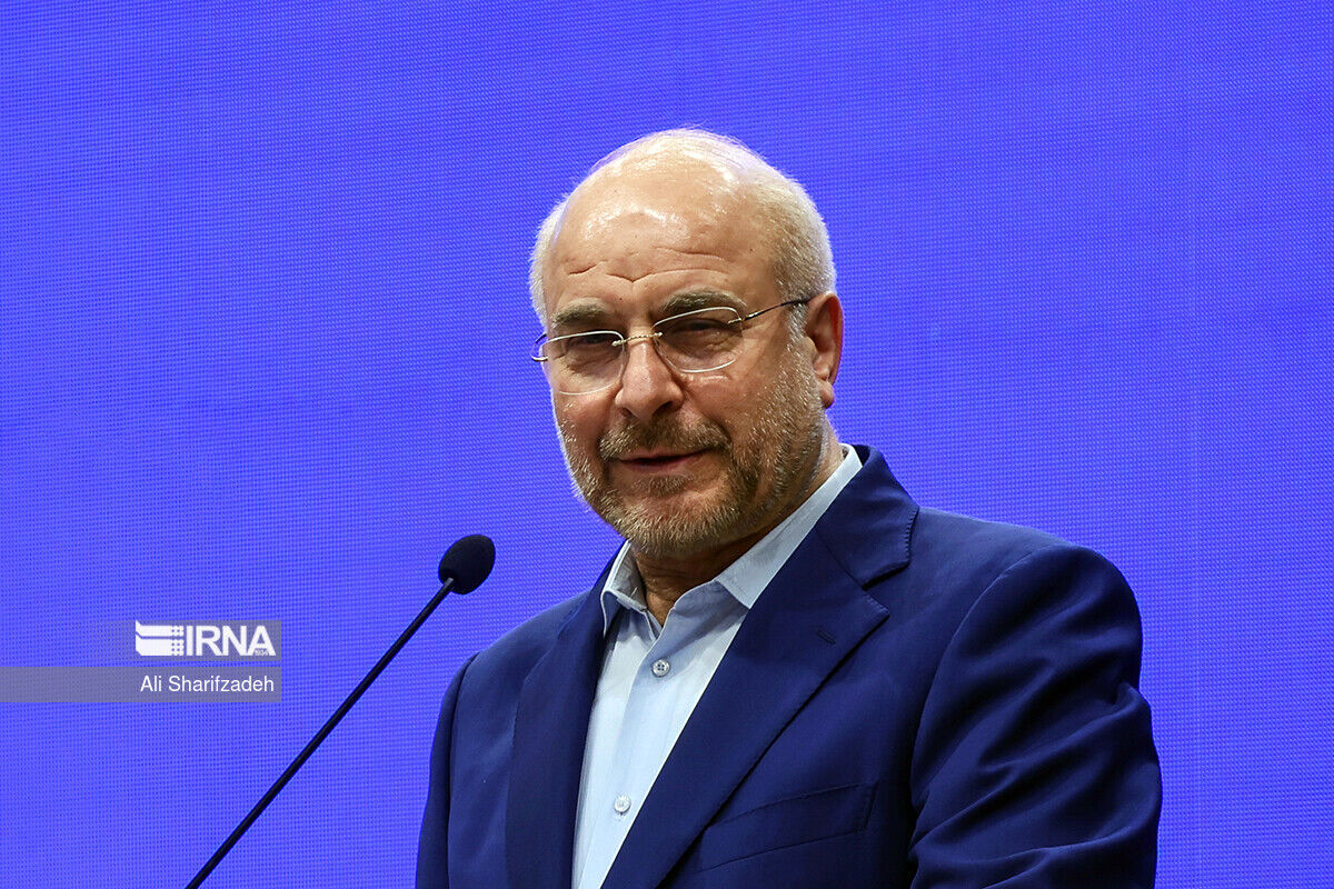 قالیباف: احترام نظامی زارع به پرچم ایران دشمن را عصبانی کرد