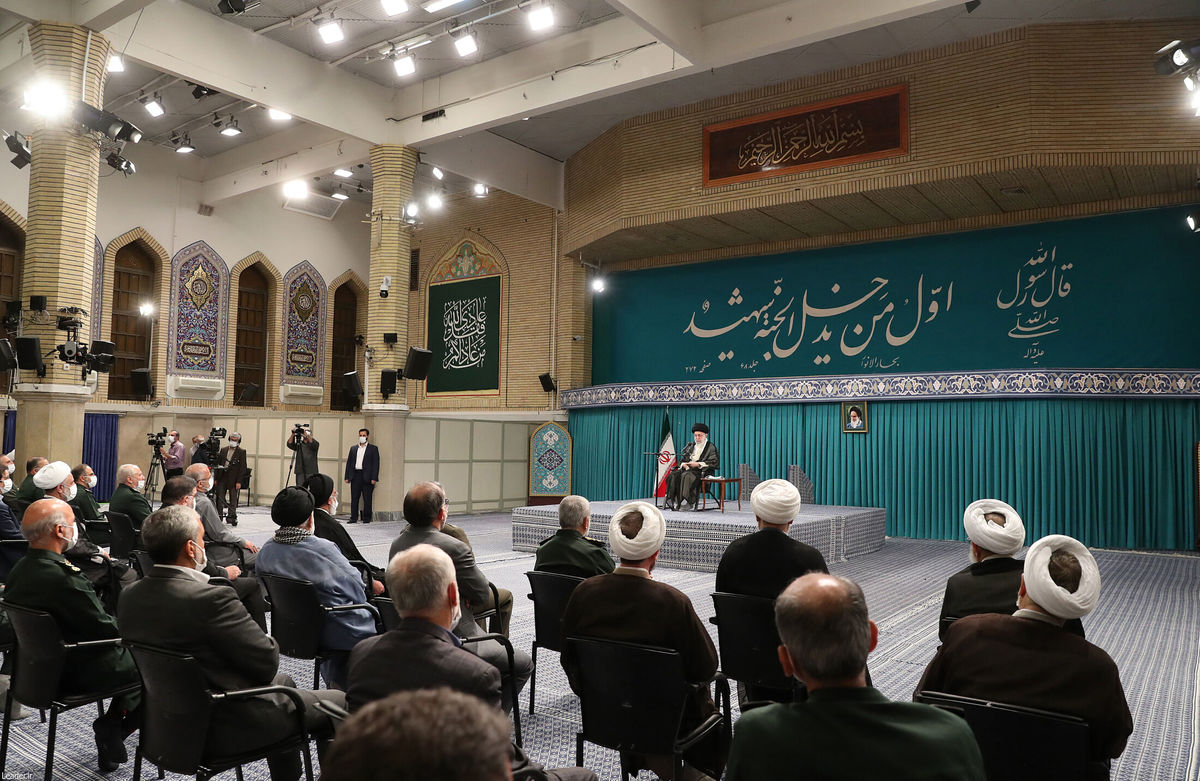 روایت رهبر انقلاب از تهدید شهید سلیمانی /من در بیابان‌ها به دنبال شهادتم