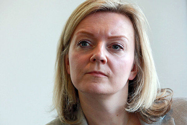 گزافه گویی وزیر خارجه انگلیس: این آخرین شانس ایران برای بازگشت به برجام است