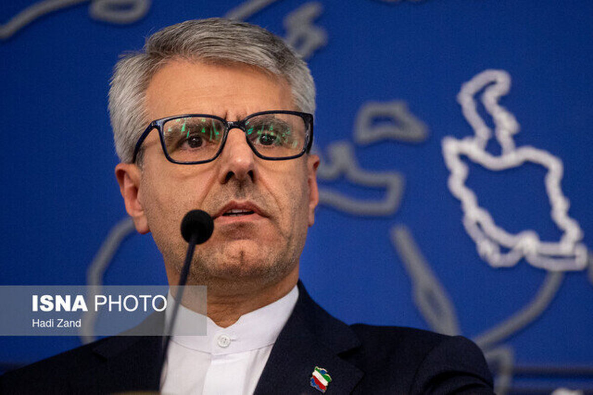بقائی: تاریخ، برای آنان که آن را نمی‌خوانند، دوباره تکرار می‌شود