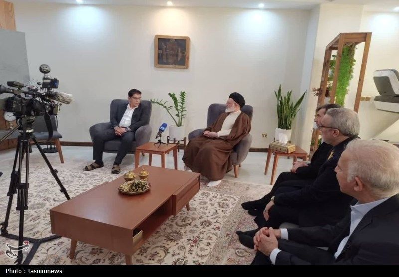 تصاویر: نماینده رهبر معظم انقلاب به دیدار جانبازان شهرری رفت