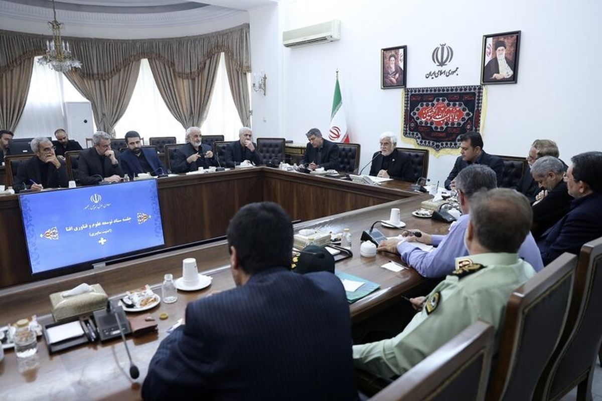 عارف: باید با یک صدا و هدف مشخص از امنیت سایبری کشور حراست کنیم