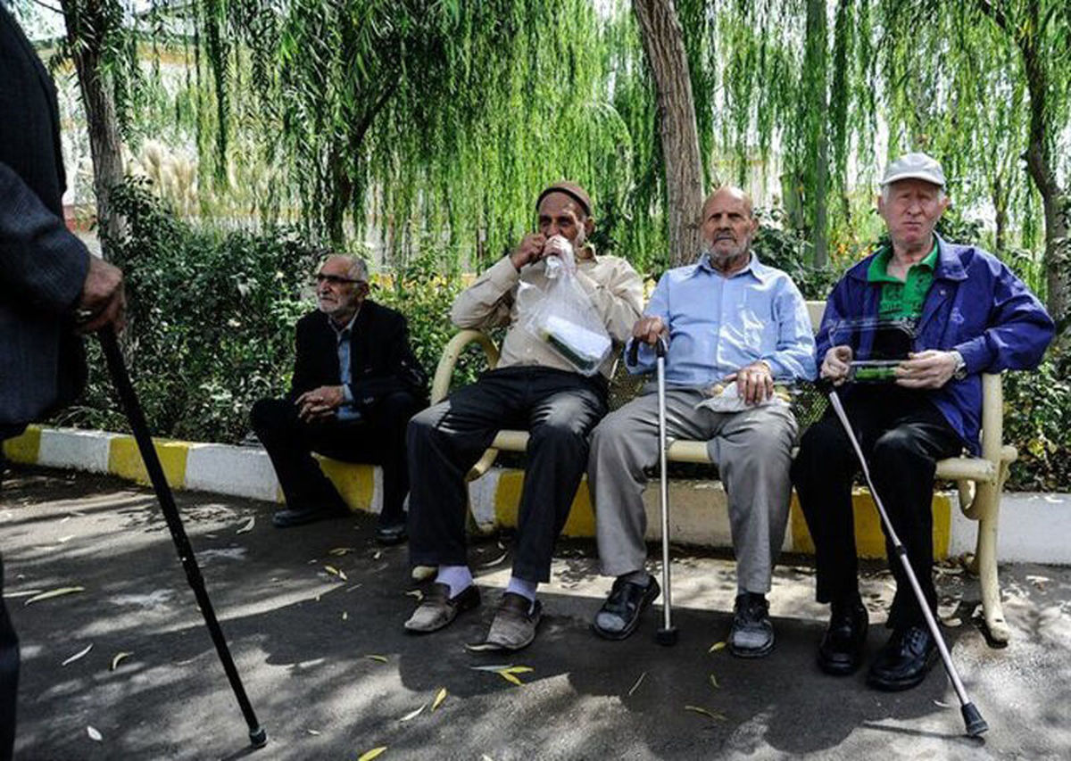 نشست اضطراری با وزیر برای افزایش حقوق بازنشستگان سال ۱۴۰۵ | مبلغ نهایی افزایش حقوق بازنشستگان