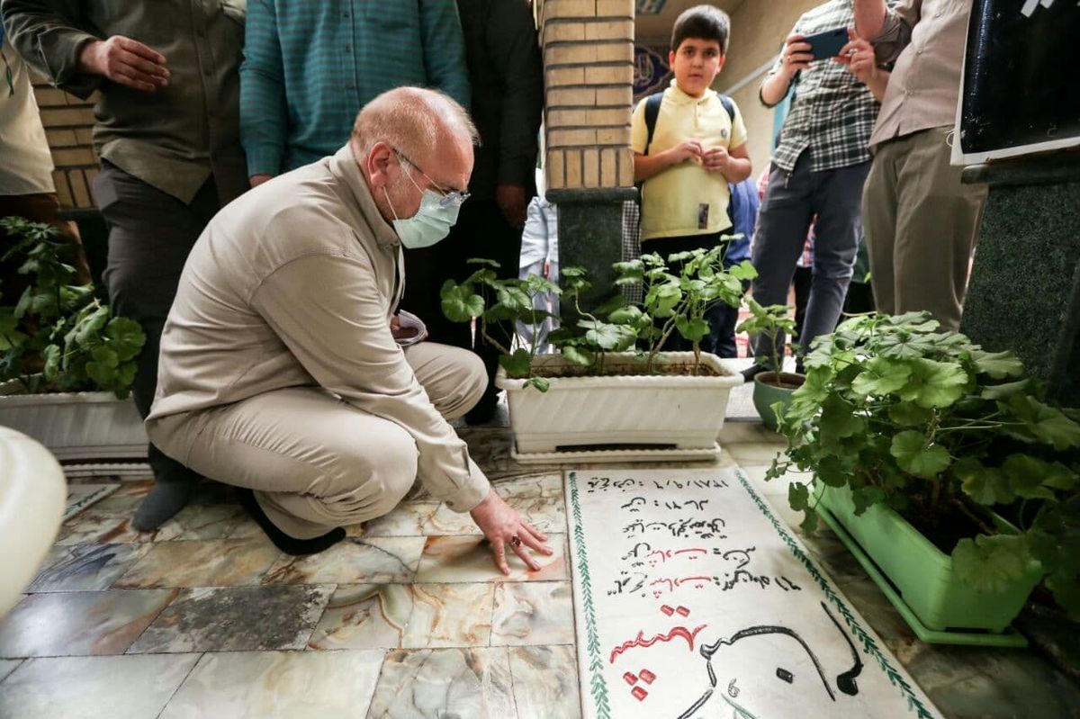 حضور قالیباف بر سر مزار شهید گمنام در پردیس +عکس