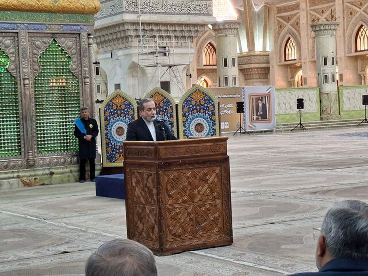 عراقچی: ما آماده دیپلماسی هستیم /در برابر متجاوز می‌ایستیم