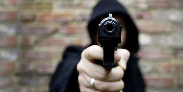 ماجرای سوء قصد افراد مسلح به یک خودروی عبور