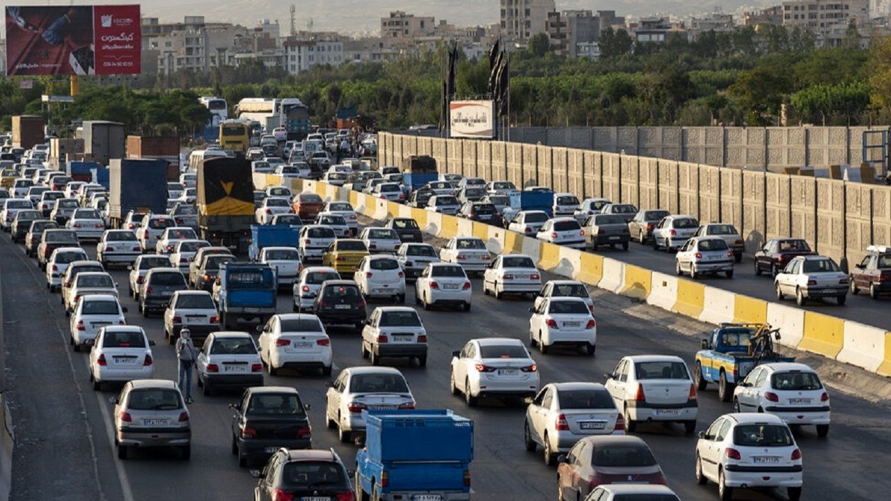 ترافیک سنگین صبحگاهی در آزادراه تهران - کرج - قزوین