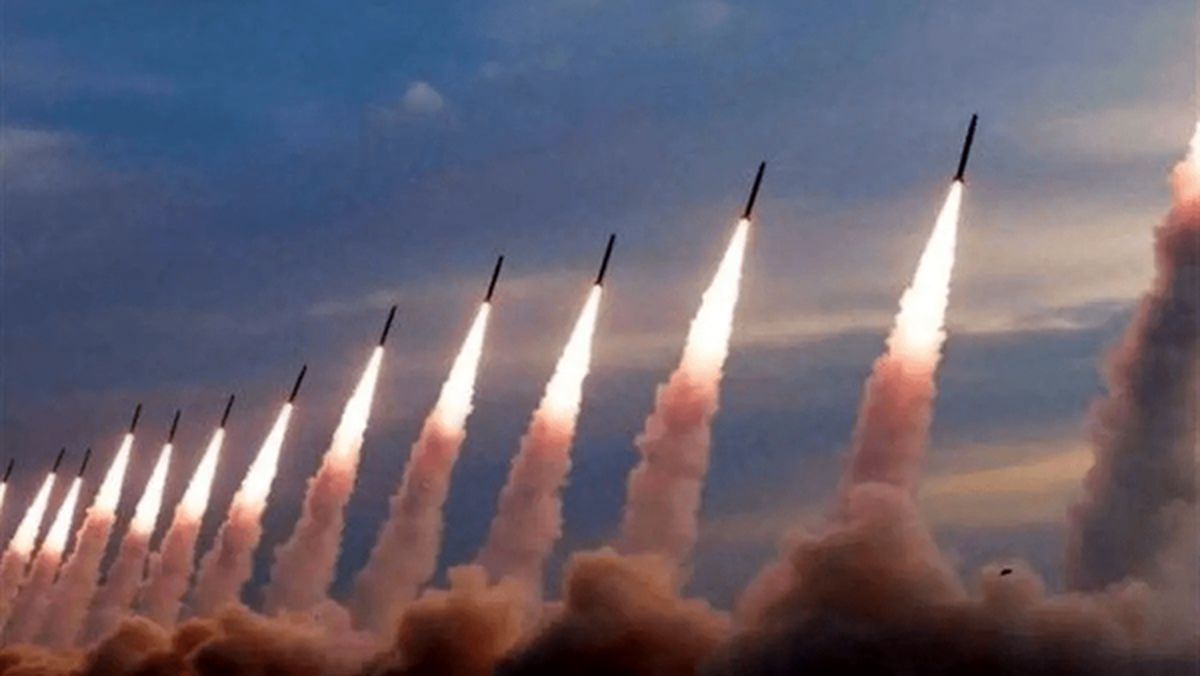 نیویورک‌تایمز: ایران در جنگ بعدی ۲۰۰۰ موشک را همزمان شلیک می‌کند