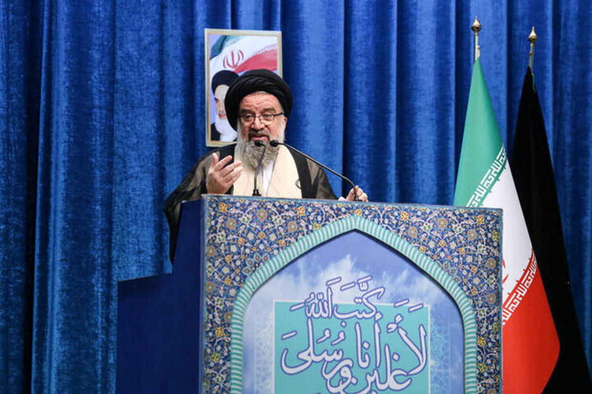 نظر آیتالله خاتمی درباره مبارزه با بیحجابی/قانون حجاب به عنوان حکم شرعی باید رعایت شود