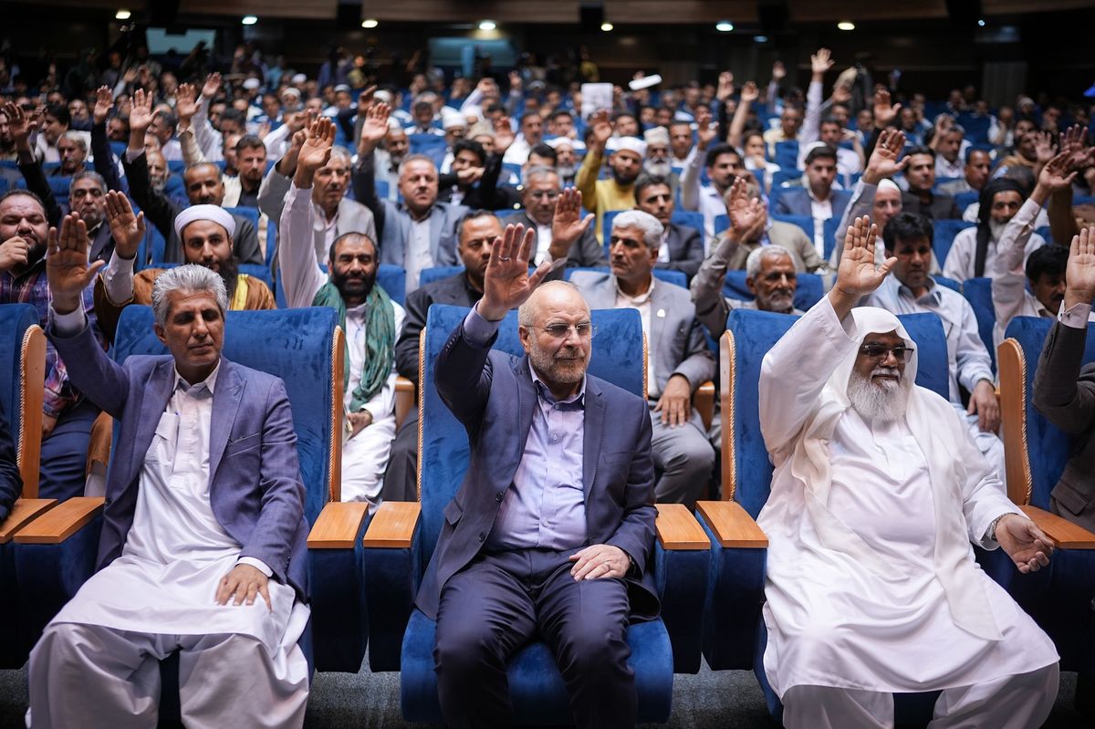 تصاویر: حضور قالیباف در نشست صمیمی با علما و بزرگان اهل‌سنت