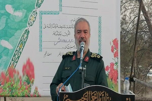 سردار فدوی: عدهای که تخصص ندارند، در داخل کشور با دشمن همراهی میکنن