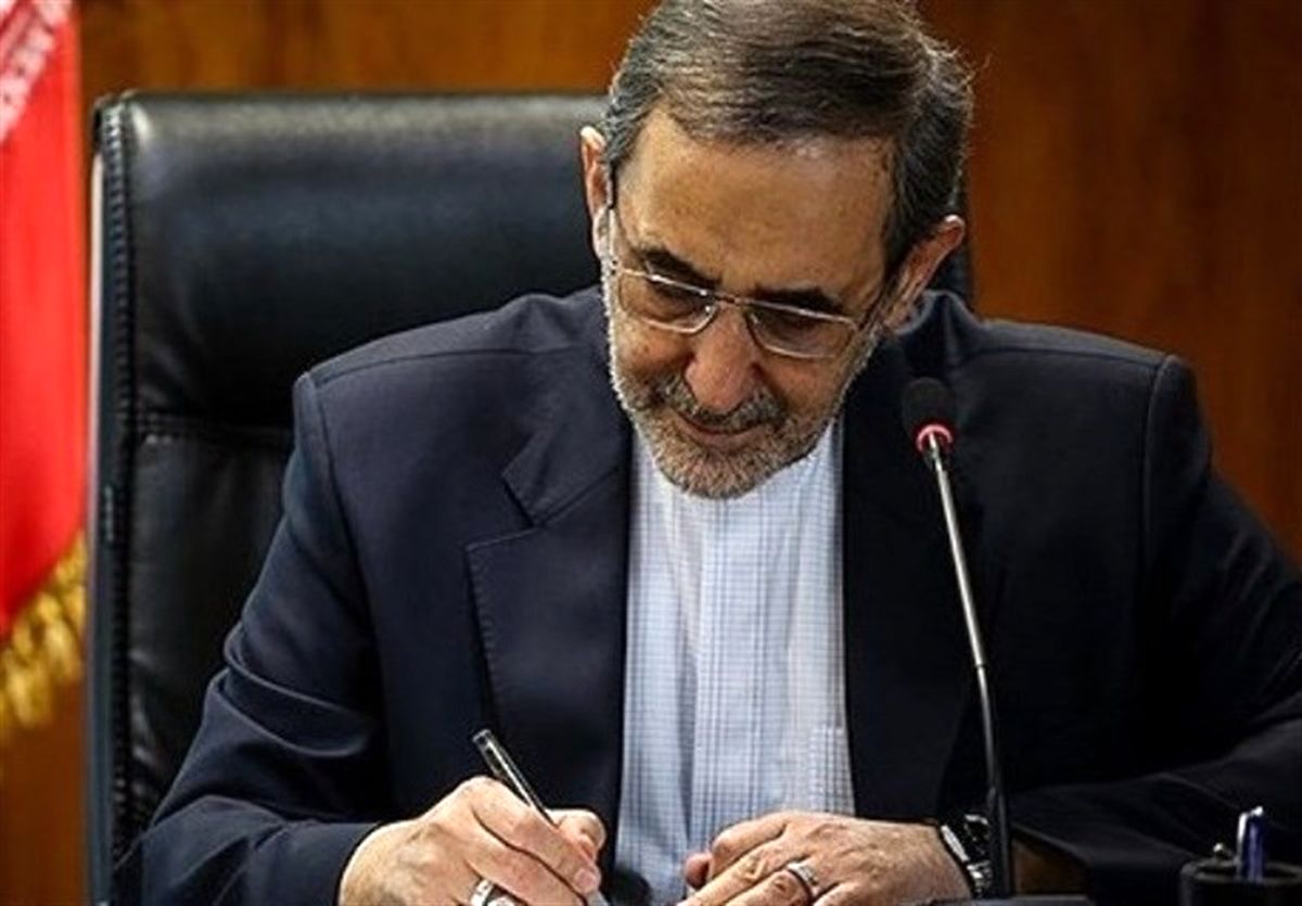 ولایتی درگذشت حجتالاسلام علی طائب را تسلیت گفت