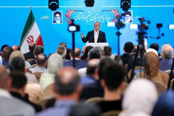 هر قدر به دور خودمان دیوار بکشیم، فقط از قافله تمدن و پیشرفت عقب می‌مانیم