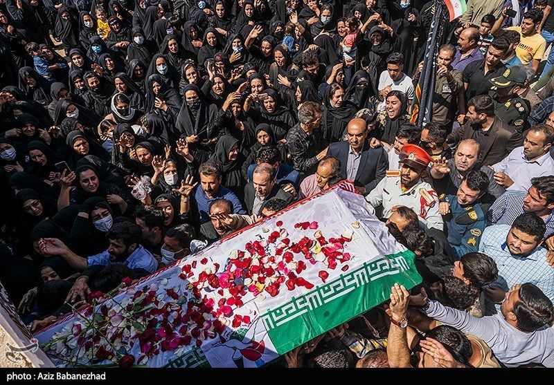 تصاویر:  تشییع شهید مدافع امنیت فرید کرم پور - خرم آباد