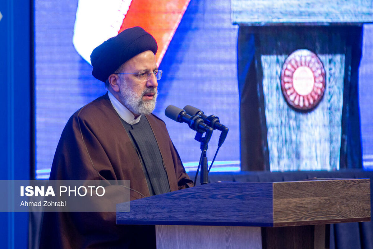 رئیسی: مردم فساد و رشوه را در نظام اسلامی نمی پذیرند