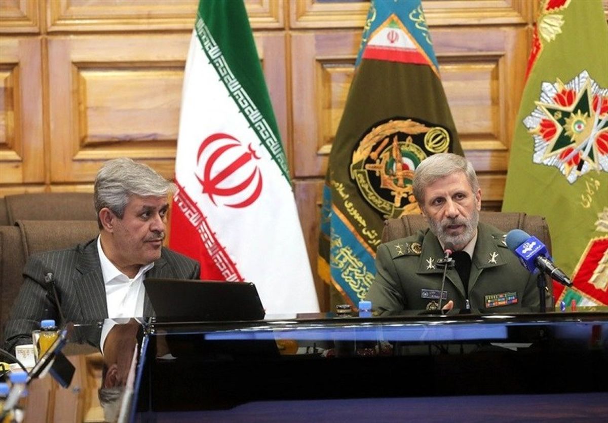 سرلشکر حاتمی: لحظه‌ای را در ارتقای توان دفاعی از دست نداده‌ایم