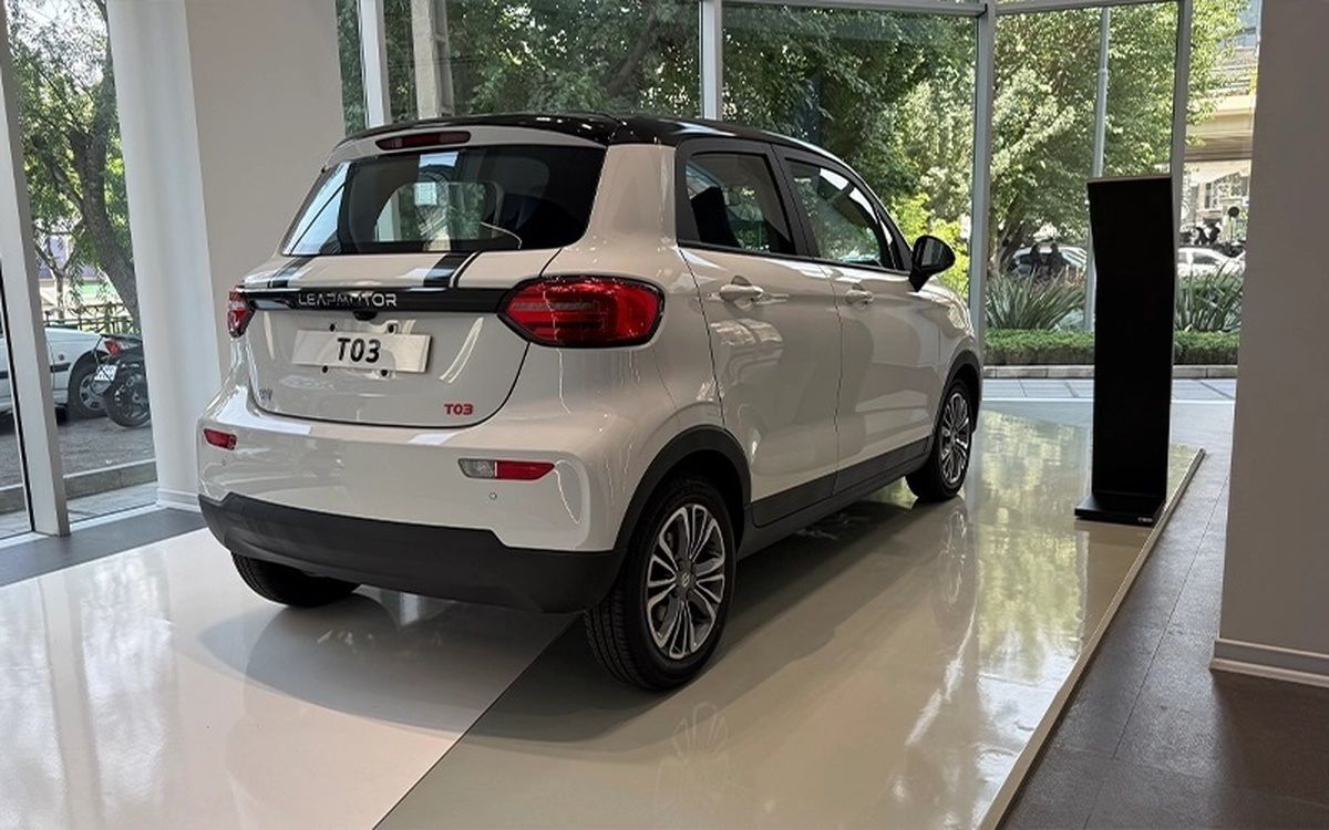 با ۷۰۰ میلیون صاحب خودرو برقی شوید! | جزئیات فروش اقساطی مرداد ۱۴۰۴