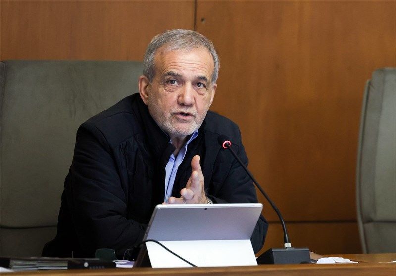 نوع صحبت با نسلهای مختلف را یاد بگیریم/باید آگاهیها را به جامعه منتقل کنیم