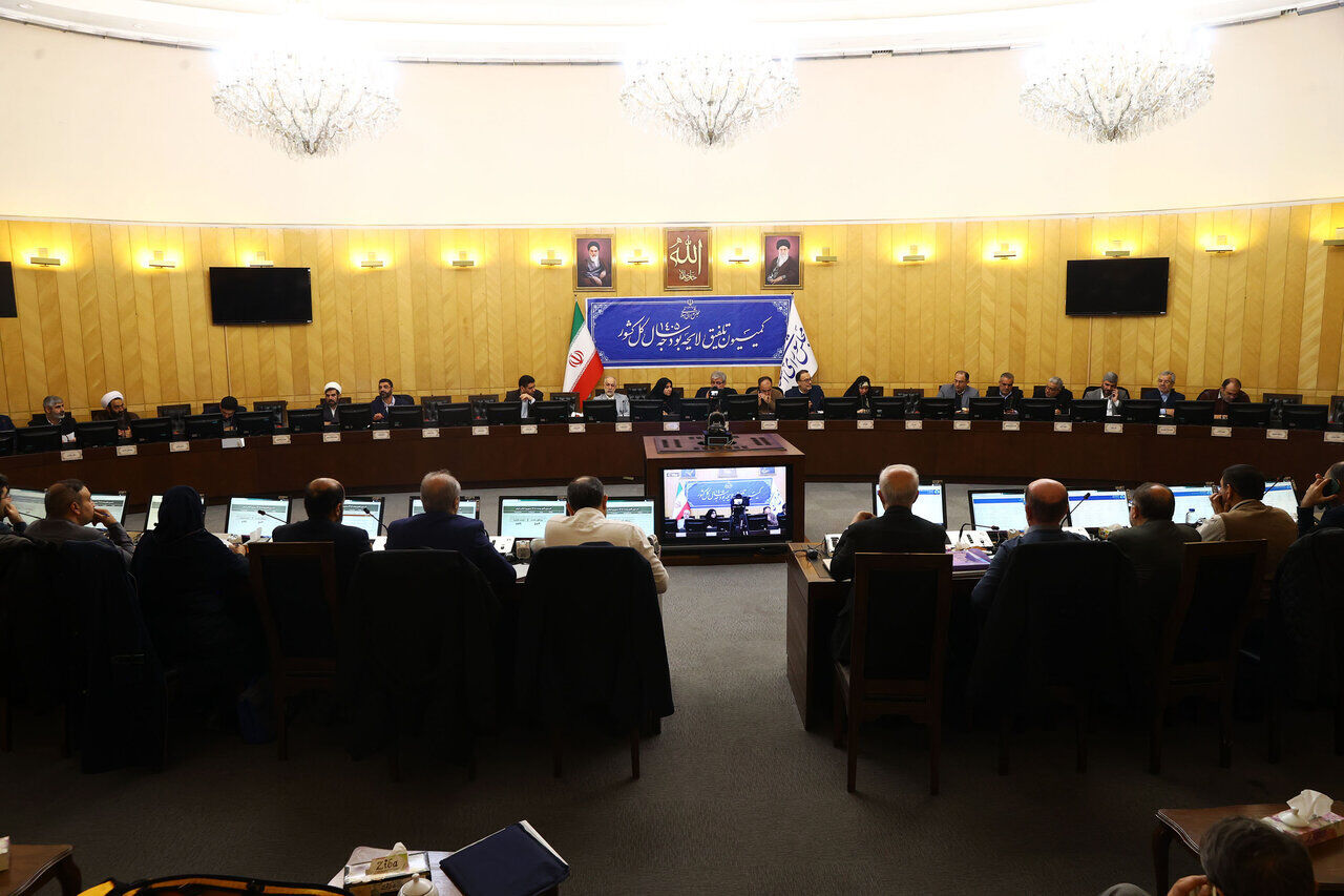 مخالفت کمیسیون تلفیق با افزایش ۲ درصد مالیات بر ارزش افزوده  