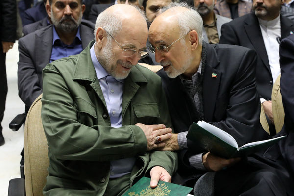 تصاویر: حضور قالیباف در مراسم ختم همسر و فرزندان معاون رئیس جمهور