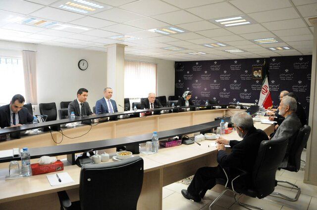 دیدار مهم مقام ارمنستانی با خرازی