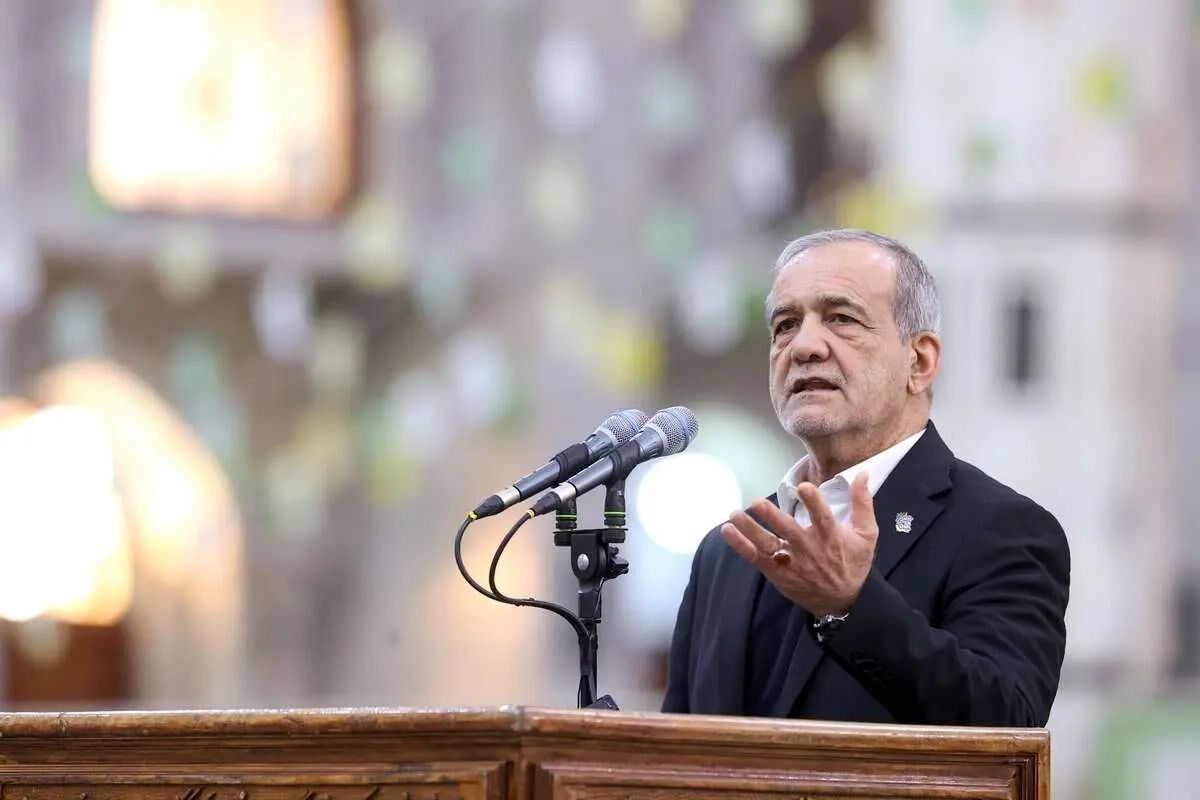 پزشکیان: باید با کمترین صدمه و حادثه کشور و جامعه را مدیریت کنیم 