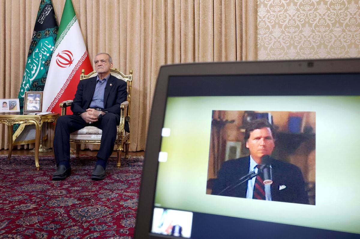 بازتاب گفت وگوی رئیس جمهور با «تاکر کارلسون» در رسانه‌های خارجی