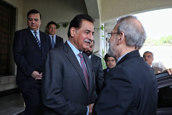 تصاویر: استقبال رئیس مجلس پاکستان از لاریجانی 