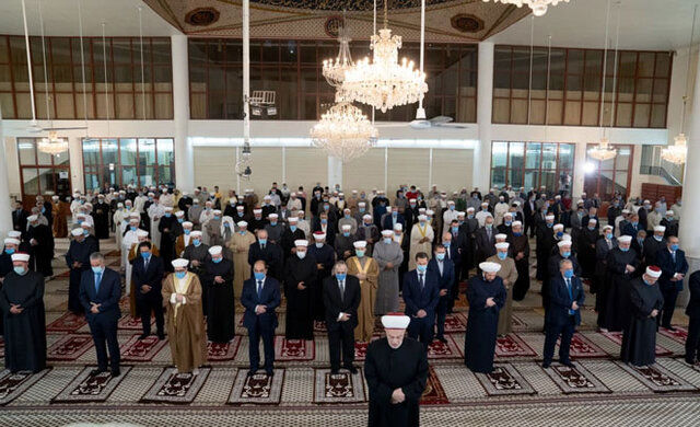 حضور اسد در مراسم جشن میلاد پیامبر اکرم (ص)
