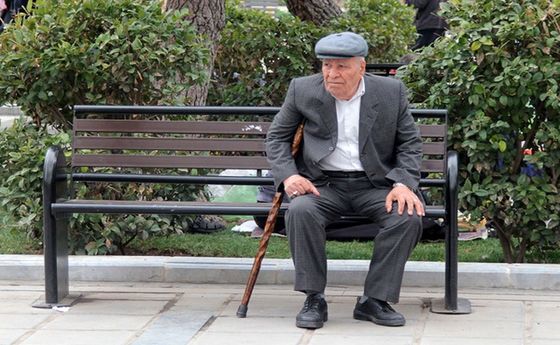 حداقل حقوق بازنشستگان ۲۴ میلیون تومان | منتظر اصلاحیه حقوق بازنشستگان باشید