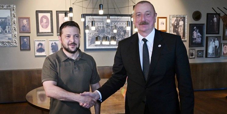 دیدار و گفت‌وگوی علی‌اف و زلنسکی در مولداوی