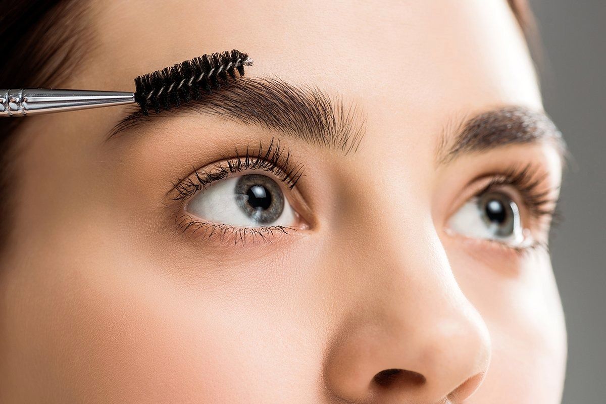 ترمیم کاشت ابرو چیست؟ چه کسانی به آن نیاز دارند؟