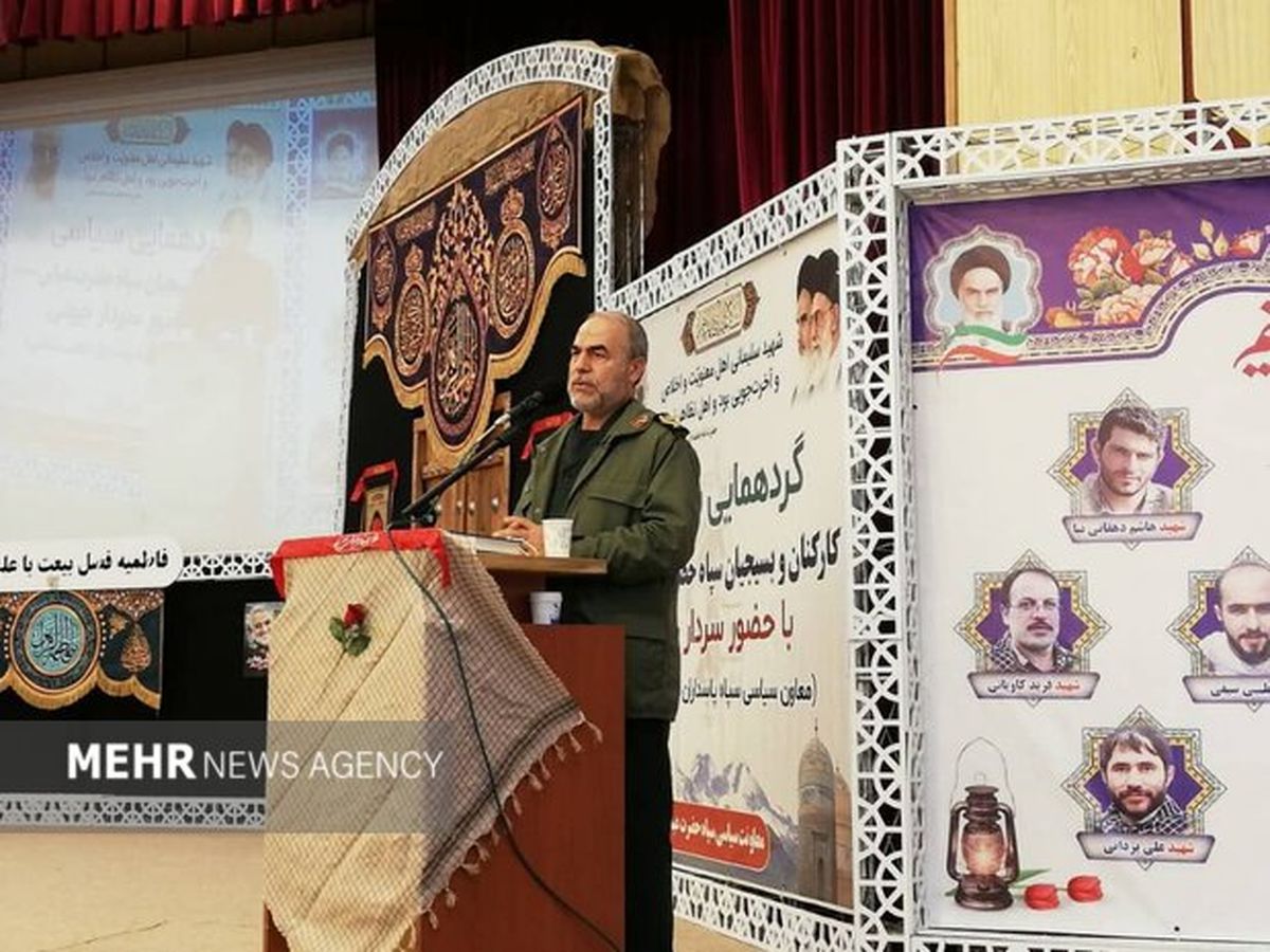 معاون سیاسی سپاه: حاج قاسم معجزه اسلام و انقلاب بود 