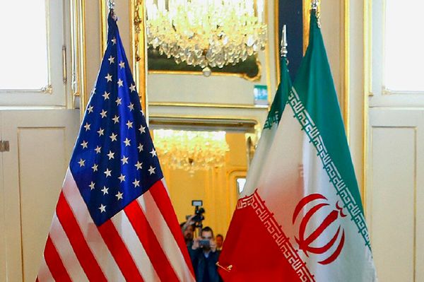 هیات ایرانی با عکس مشترک با هیات آمریکایی مخالفت کرد