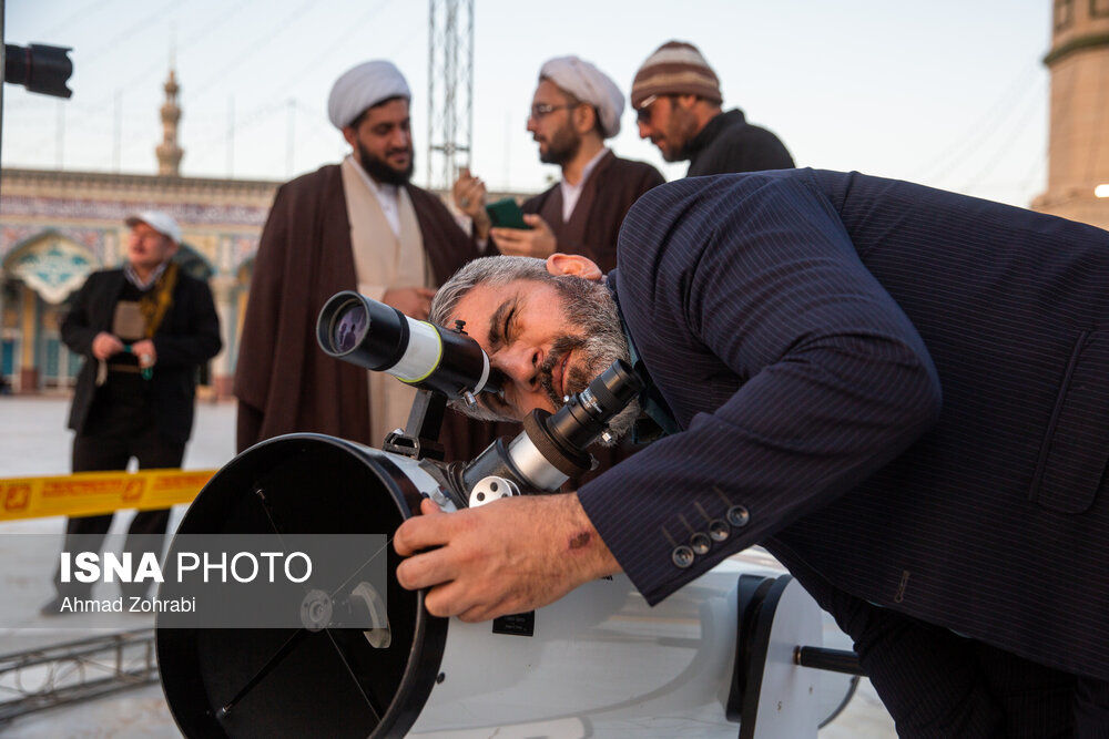 تصاویر: استهلال ماه مبارک رمضان در مسجد مقدس جمکران