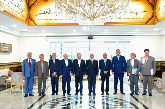 شهباز شریف: پاکستان اهمیت زیادی برای روابط ریشه‌دار با ایران قائل است