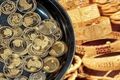 قیمت طلا و سکه امروز ۱۵ آبان | طلا در مرز ۱۰ میلیون؛ سقوط یا صعود؟
