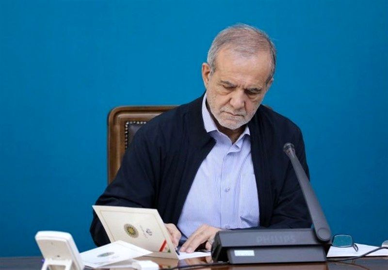 پزشکیان: روابط عمومی‌ها برای وضعیت‌های مختلف راهبرد مشخص داشته باشند