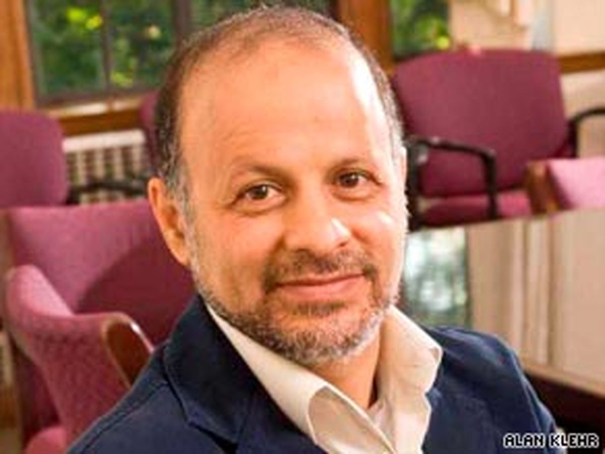 دسته‌گل جدید اکبرگنجی