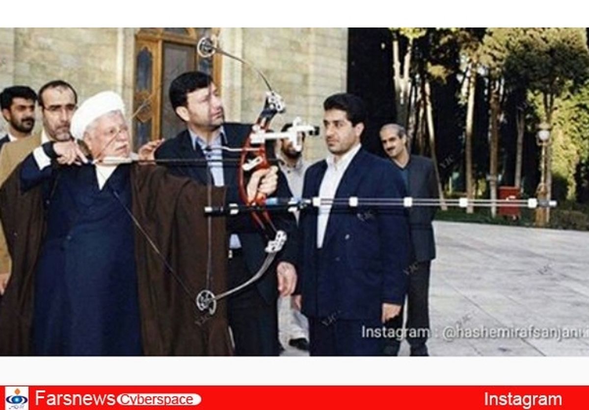 عکس: تیراندازی هاشمی با کمان