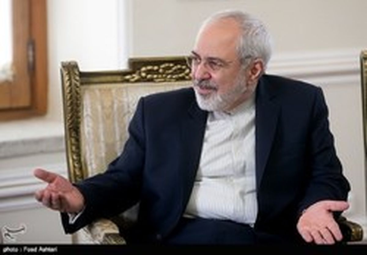 ظریف: مذاکره موشکی و منطقه‌ای با اروپا دروغ است