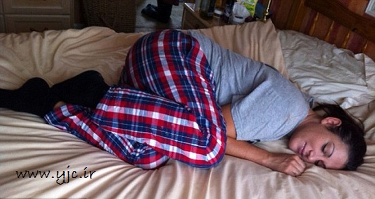 خانمی که از خوابیدن می ترسد/عکس