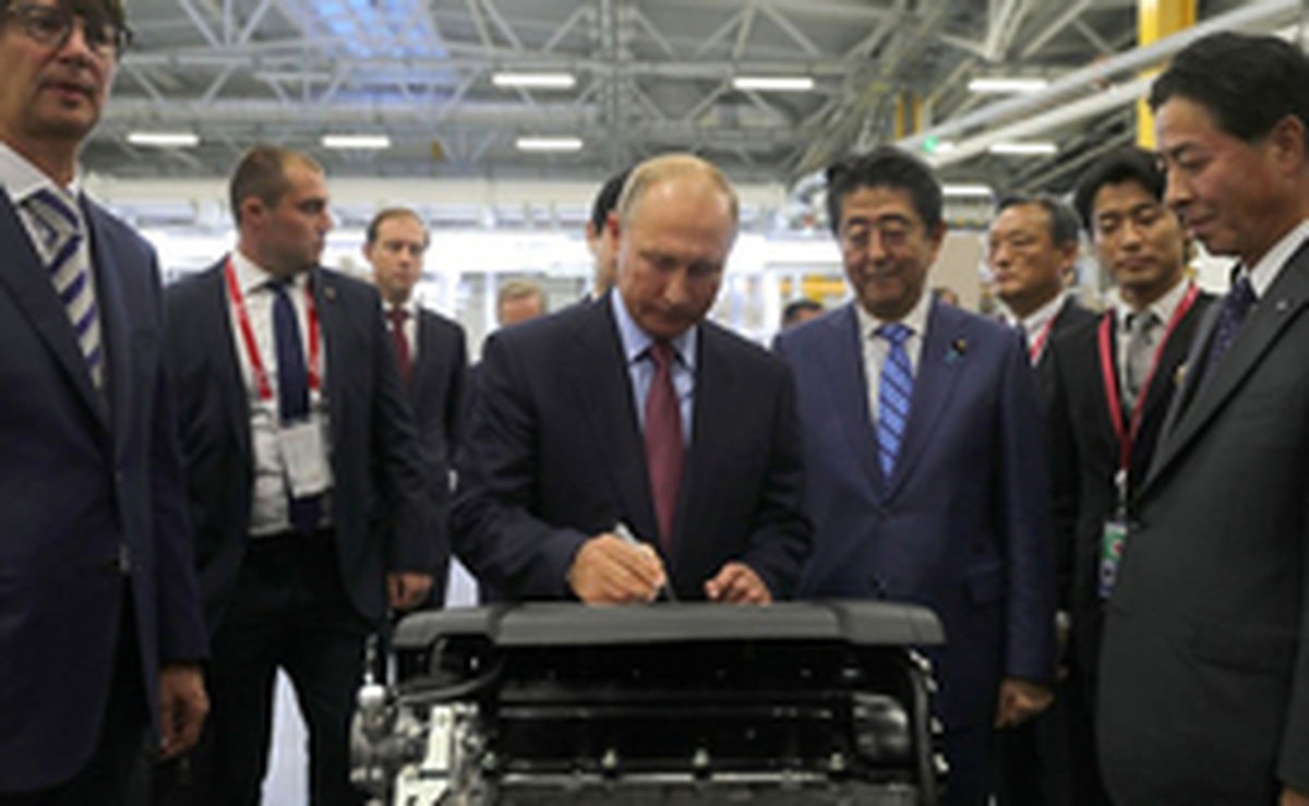 تصاویر: افتتاح کارخانه ژاپنی به دست پوتین