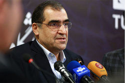 وزیر بهداشت: فرهنگ مشارکت خیرین در حوزه درمان گسترش یابد