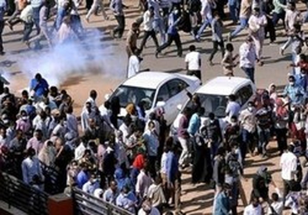 ادامه تظاهراتها در سودان و کشته شدن یک معترض دیگر