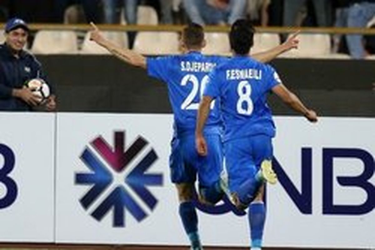 «شفر» مثل یک رهبر ارکستر است