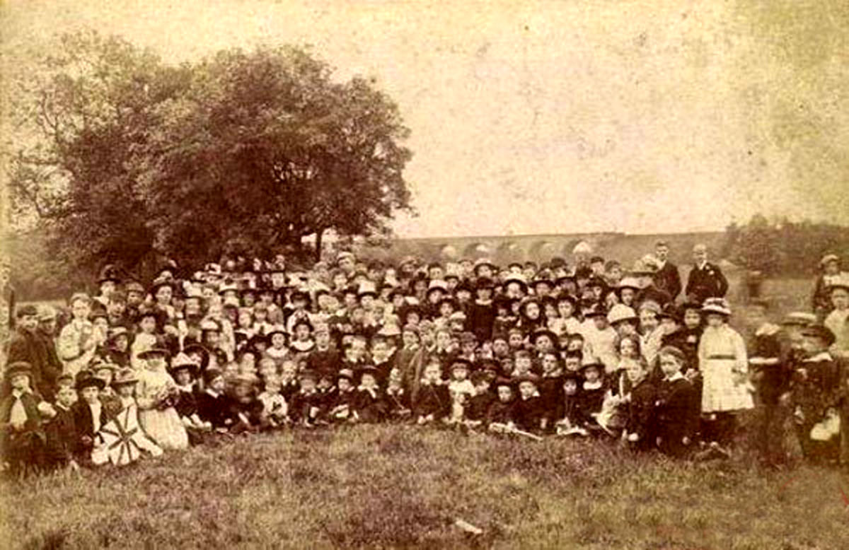 مادر استثنایی با ۶۹ فرزند درگذشت! +عکس