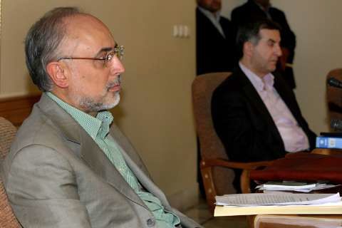 عکس/ رویت اسفندیار در هیأت دولت