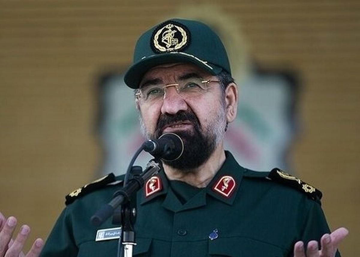 محسن رضایی: بسیج فرمول مردمی کردن امور است