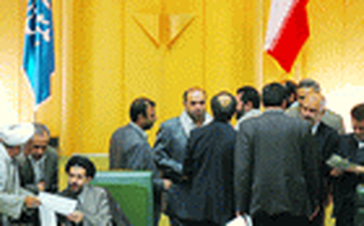 در راهروهای مجلس